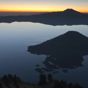 Wizard Island at dawn, Crater Lake Naitonal Park, Oregon