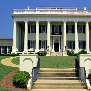 The Woodruff House an Antebellum Mansion in Macon, Georgia