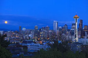 King County Prints: 2012 skyline view of the Seattle skyline with the Space Needle roof painted Galaxy Gold