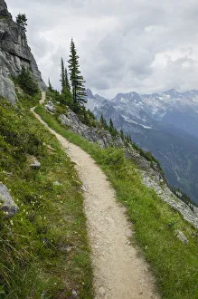 Abbott Ridge Trail along cliffs below Mount Abbott. Selkirk Mountains Glacier National