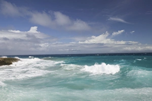 Images Dated 25th January 2006: ABC Islands - ARUBA - Arikok National Wildlife Park: Seashore at Boca Prins