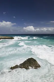 Images Dated 25th January 2006: ABC Islands - ARUBA - Arikok National Wildlife Park: Seashore at Boca Prins