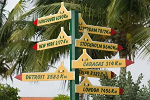Images Dated 25th January 2006: ABC Islands - ARUBA - Eagle Beach: Signpost in Low Rise Resort Area