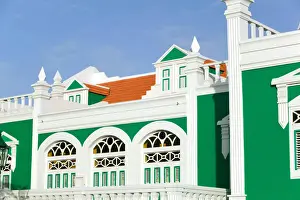 Images Dated 24th January 2006: ABC Islands - ARUBA - Oranjestad: Colorful Aruban Government Building
