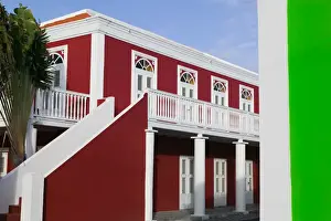 ABC Islands - ARUBA - Oranjestad: Colorful Aruban Government Building