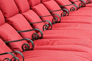 Images Dated 25th January 2006: ABC Islands - ARUBA - Palm Beach: Red Chaise Lounge Seating by Pool