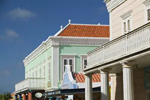 Images Dated 26th January 2006: ABC Islands - BONAIRE - Kralendijk: Downtown Buildings / Kaya Grande