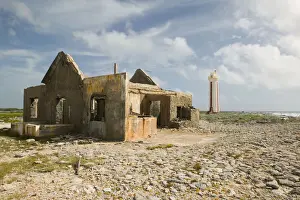 Images Dated 27th January 2006: ABC Islands - BONAIRE - Lacre Punt: Willemstoren Lighthouse Keepers Cottage