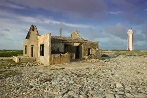 Images Dated 27th January 2006: ABC Islands - BONAIRE - Lacre Punt: Willemstoren Lighthouse Keepers Cottage