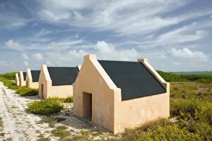 Images Dated 27th January 2006: ABC Islands - BONAIRE - Oranje Pan: The Red Slave Huts
