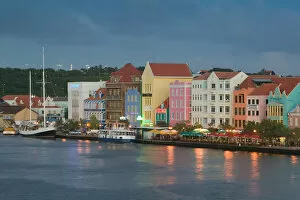Images Dated 30th January 2006: ABC Islands - CURACAO - Willemstad: Punda - Waterfront Buildings / Evening