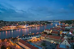 ABC Islands - CURACAO - Willemstad: Otrobanda - Otrobanda Waterfront / Evening