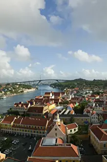 Images Dated 30th January 2006: ABC Islands - CURACAO - Willemstad: Town Overview along Sint Anna Baai / Morning