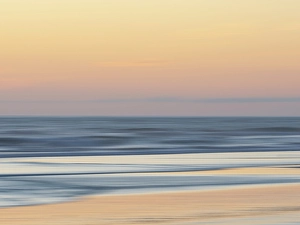 Images Dated 3rd September 2024: Abstract blur of sunset sea and beach