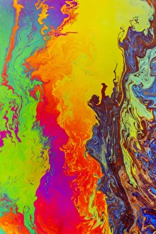 Images Dated 2nd January 2022: Abstract pattern in oil spilled in small stream, Costa Rica
