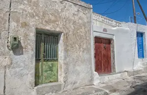 Images Dated 2028: Abstract view of small traditional village near Kamari in Santorini in Greek Islands