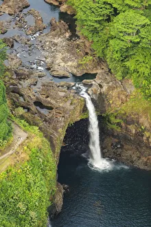 Aerial Helicopter Tour from Hilo to Pu u O o Vent and Crater area, Big Island