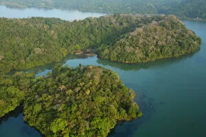 Images Dated 28th February 2007: aerial image of Panama Canal and Lake Gatun, Panama