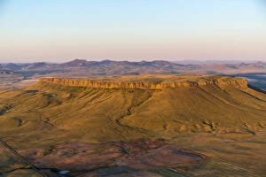 Images Dated 7th June 2012: Aerial of Square Butte near Great Falls, Montana, USA