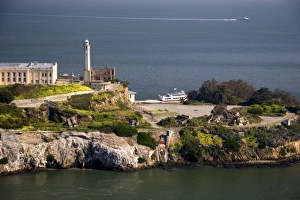 Images Dated 24th February 2006: Aerial view of Alcatraz Island in the San Francisco bay, California