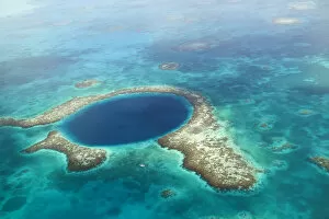 Images Dated 5th May 2004: aerial view of Blue Hole, sailboat anchored nearby, Lighthouse Atoll, Belize