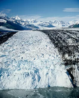 Images Dated 20th October 2005: Aerial view of Harvard Glacier as if flows out of the Chugach Mountains in Chugach National Forest