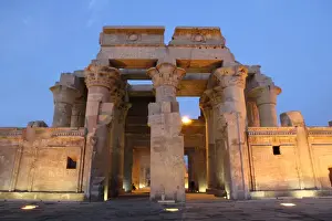 Images Dated 13th January 2013: Africa, Egypt, Kom Ombo. Sunset at the Egyptian double temple of Kom Ombo which was