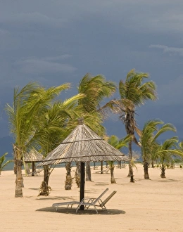 Images Dated 3rd December 2006: Africa; Malawi; Mangochi; Lake Malawi; Storm approaching at Club Makakola