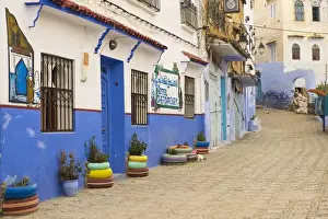 Images Dated 25th April 2015: Africa, North Africa, Morocco, Chefchaouen or Chaouen is the chief town of the province