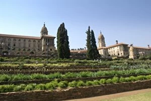 Images Dated 12th September 2007: Africa, South Africa, Gauteng, Pretoria, Union Buildings and landscaped gardens