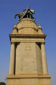 Images Dated 12th September 2007: Africa, South Africa, Gauteng, Pretoria, monument at Union Buildings
