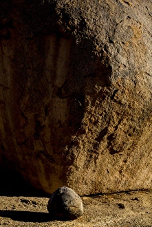 Images Dated 25th March 2014: Africa, South Africa, Richtersveld National Park. Close-up of large and small boulder