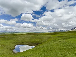 Alaj Valley in front of the Trans-Alay mountain range in the Pamir Mountains