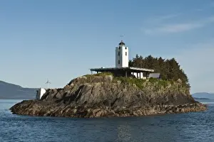 Images Dated 22nd May 2010: Alaska. Five Finger Lighthouse in the Five Finger Islands area of Frederick Sound