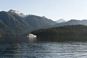Images Dated 22nd May 2010: Alaska. Safari Quest anchored in Windham Bay in the Chuck River Wilderness Area