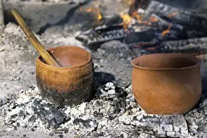 Bowl Prints: Algonkin Indians cooked their meals over open fires using spits and clay cooking pots