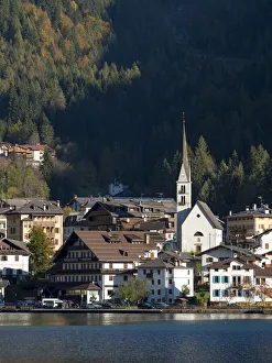 Cityscapes Collection: Alleghe at Lago di Alleghe under the peak of Civetta, an icon of the dolomites in the