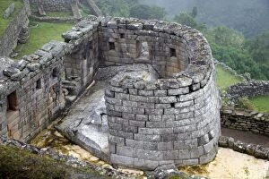 Images Dated 19th February 2007: Americas, Peru, Machu PIcchu. The ancient citadel of Machu Picchu, a UNESCO World Heritage Site