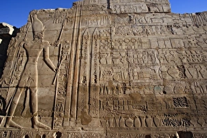 Images Dated 22nd November 2005: Ancient hieroglyphs on wall, Temple of Karnak, located at modern day Luxor or ancient Thebes