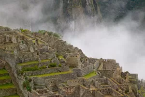 Images Dated 4th January 2006: Ancient ruins of Machu Picchu with Andes Mountain, Peru