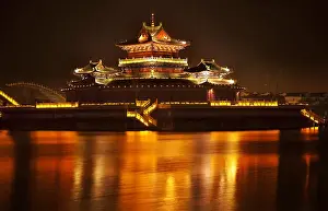 Images Dated 16th April 2009: Ancient Temple Night Reflection Bridge Jinming Lake Kaifeng China Kaifeng was