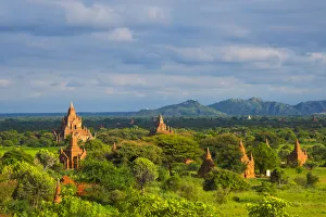Images Dated 21st March 2015: Ancient temples and pagodas, Bagan, Mandalay Region, Myanmar