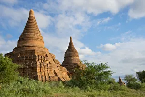 Burma Prints: Ancient temples and pagodas, Bagan, Mandalay Region, Myanmar