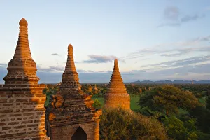 Burma Prints: Ancient temples and pagodas at sunset, Bagan, Mandalay Region, Myanmar