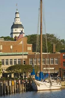 Annapolis city docks, viewed from mouth of Severn River, historic State Capitol Building