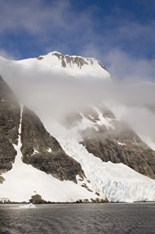Images Dated 28th January 2006: Antarctica, Antarctic Peninsula, Lemaire Channel
