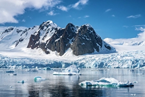 Images Dated 17th April 2024: Antarctica. Landscape with mountain