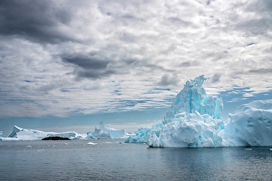 Images Dated 17th April 2024: Antarctica, Yalour Islands. Landscape with icebergs and ocean