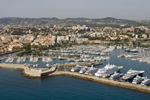 Images Dated 27th August 2007: Antibes, View from Helicopter, Cote d Azur, France