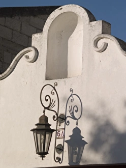 Images Dated 29th December 2006: Antigua, Guatemala: Deatil of a lamp fixture